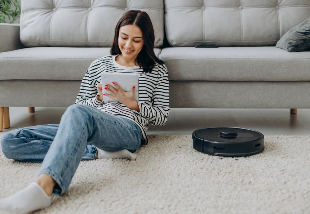 robot vacuum cleaner that empties itself